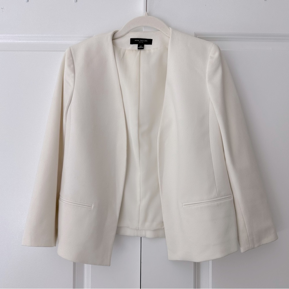 Ann Taylor Cream Open-Front Blazer